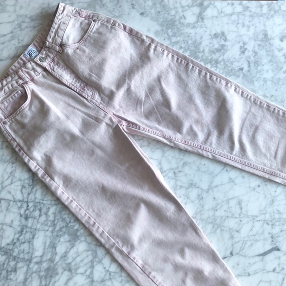 NWOT BDG Mom Jeans - Picture 3 of 13